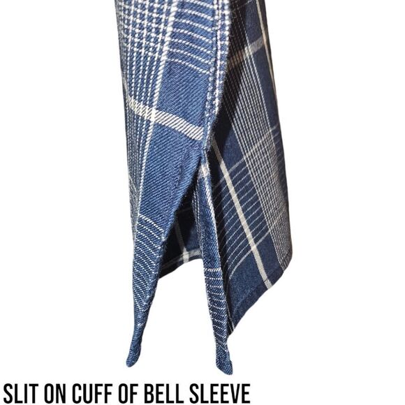 CLOTH & STONE Women's oversized long bell sleeve  blue & white off shoulder top. - Picture 13 of 16